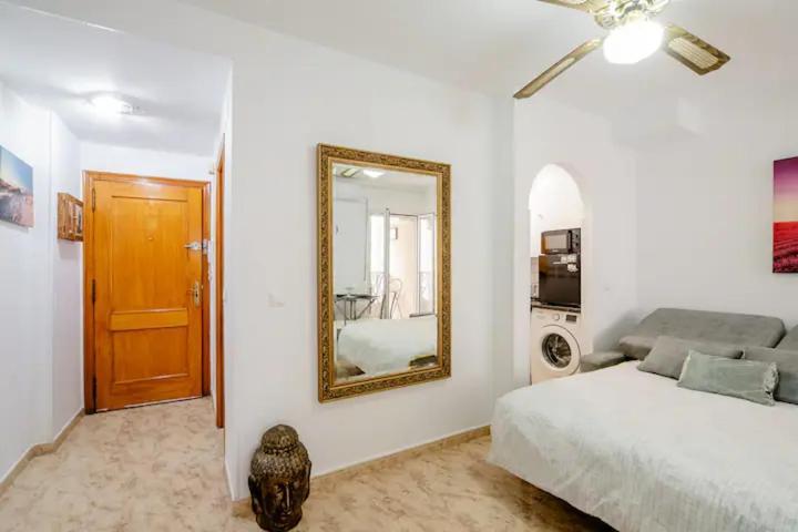 Apartamento Inteiro Acolhedor Perto Da Praia Torrevieja Kültér fotó